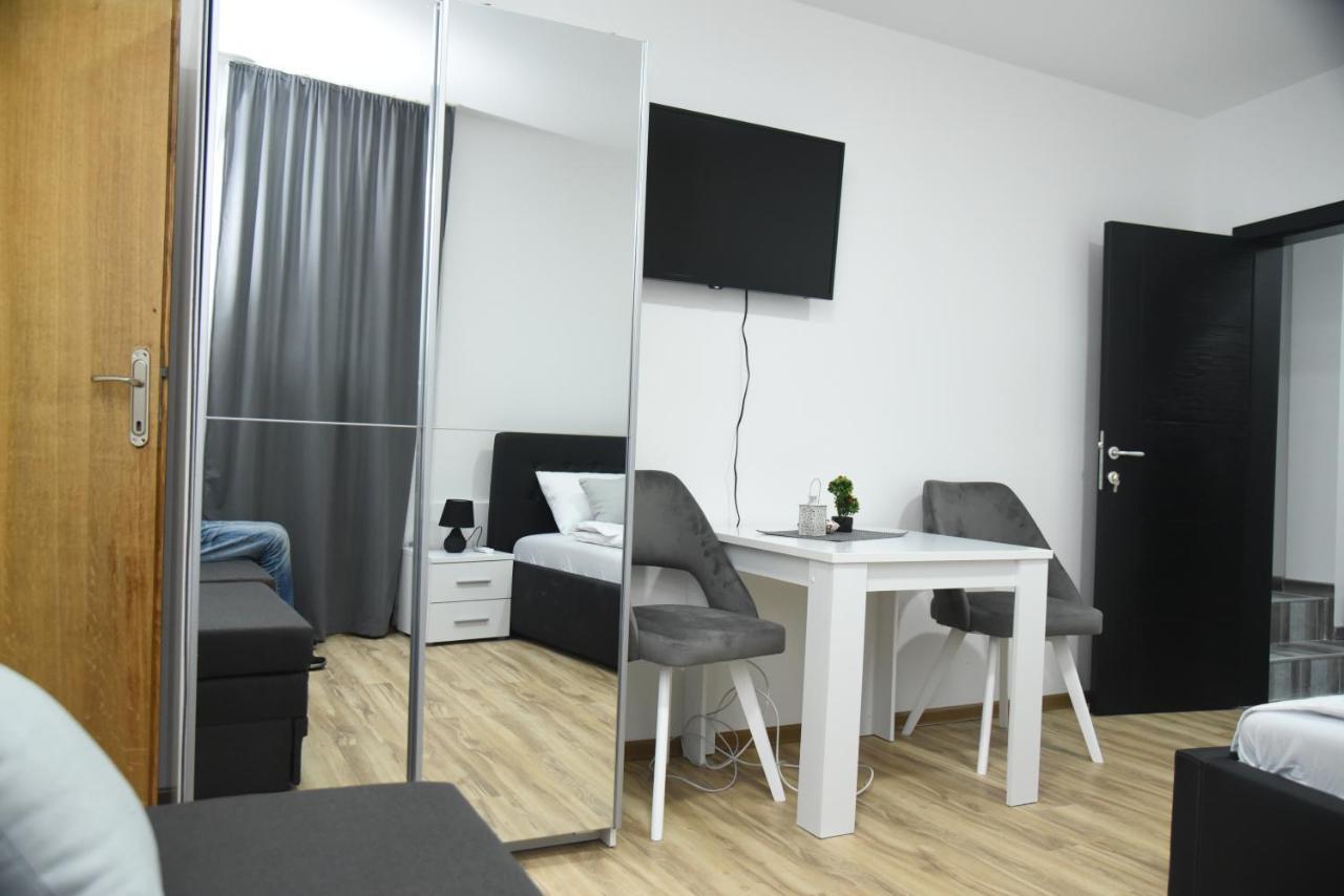 Bed and Breakfast Restoran,,Vuk,, Trsic Экстерьер фото
