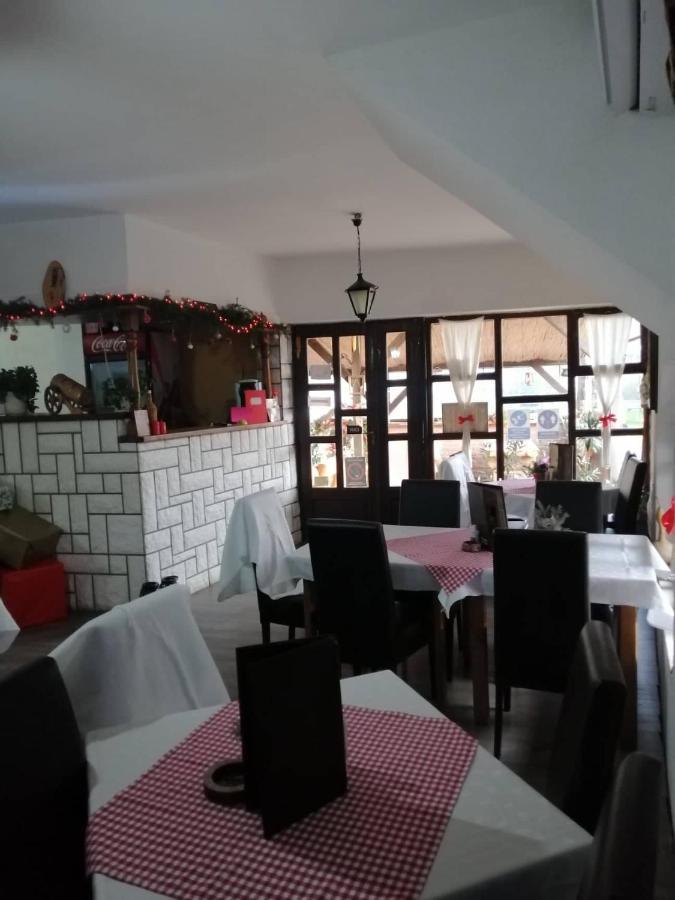 Bed and Breakfast Restoran,,Vuk,, Trsic Экстерьер фото